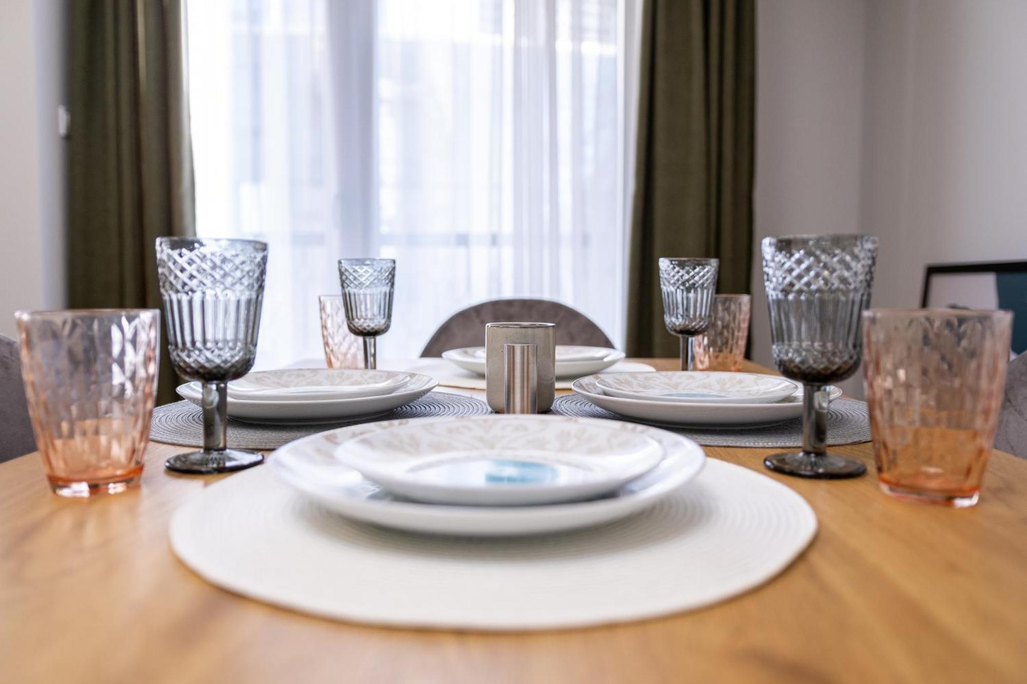 Modern & Elegant City Center Apartments 플로브디프 외부 사진