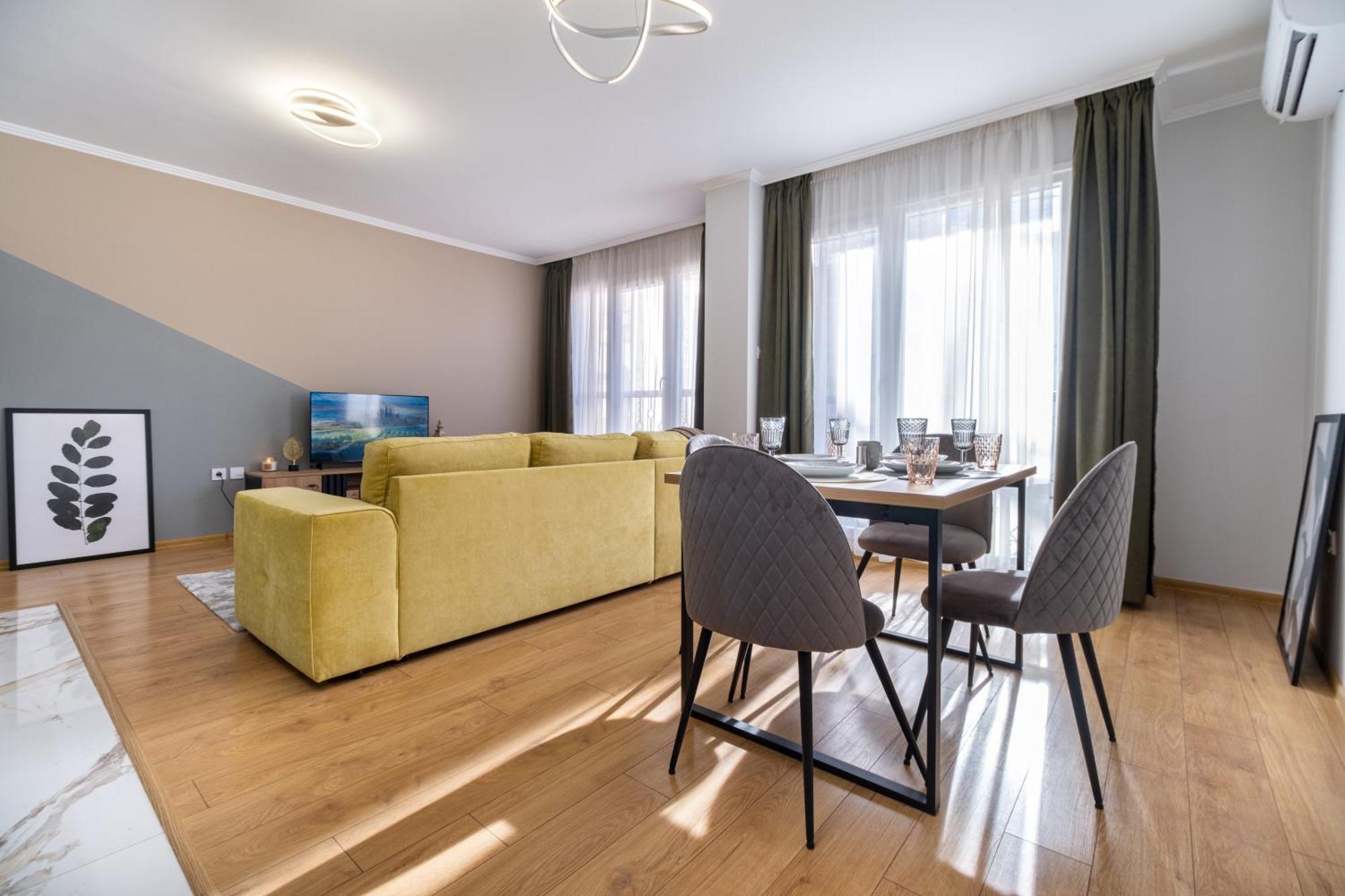 Modern & Elegant City Center Apartments 플로브디프 외부 사진
