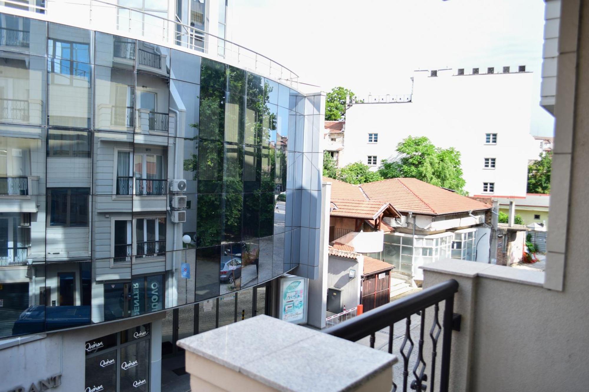Modern & Elegant City Center Apartments 플로브디프 외부 사진